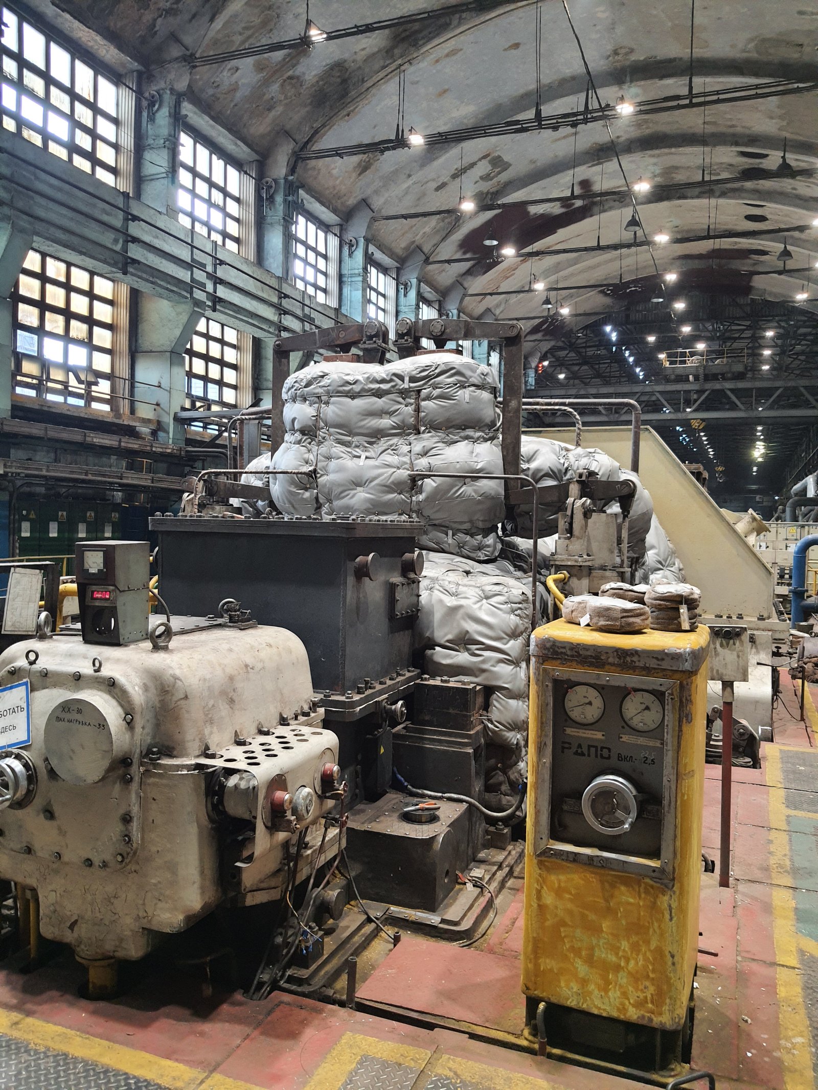 مصنع الصلب والحديد