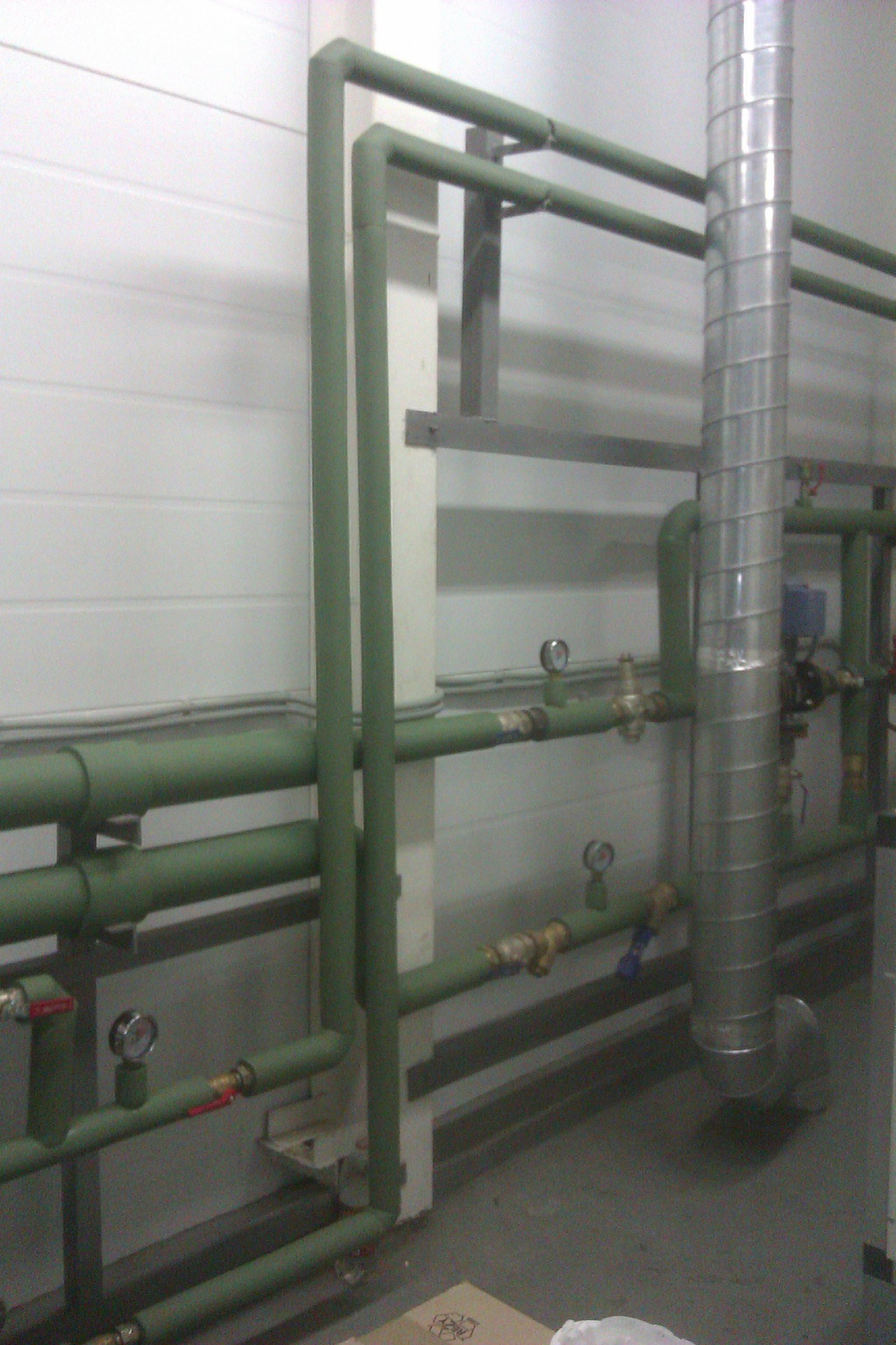 عزل أنابيب تبريد