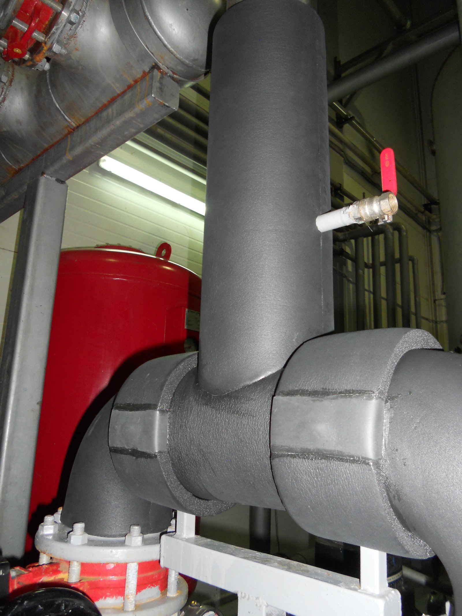 تطبيق مطاط صناعي