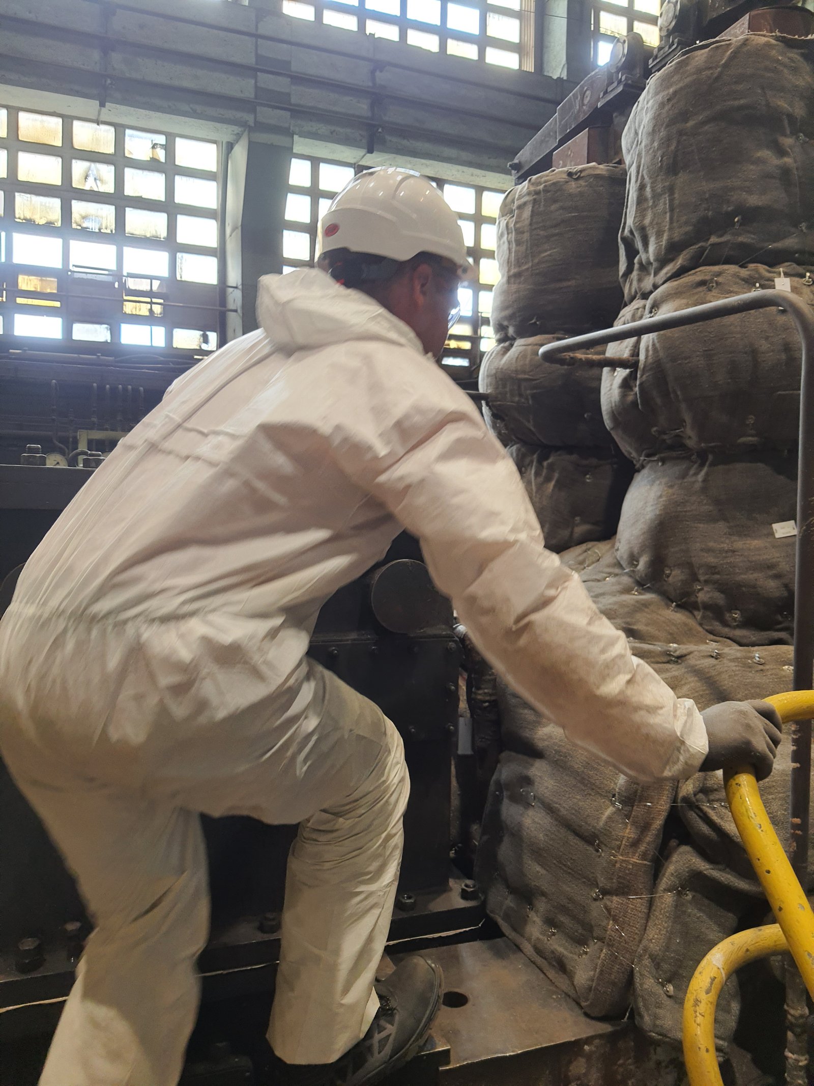 تركيب العزل